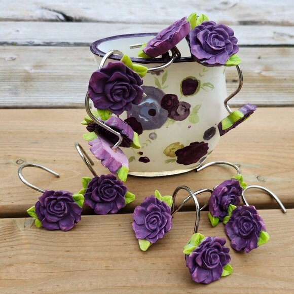 PRETTY Purple Roses Bathroom Set 12 Shower Hooks Plus Toothbrush Holder PURPLE - Picture 1 of 4
